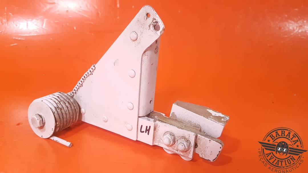 DOWN LOCK GEAR ASSY L/H P/N: 60-810086-1