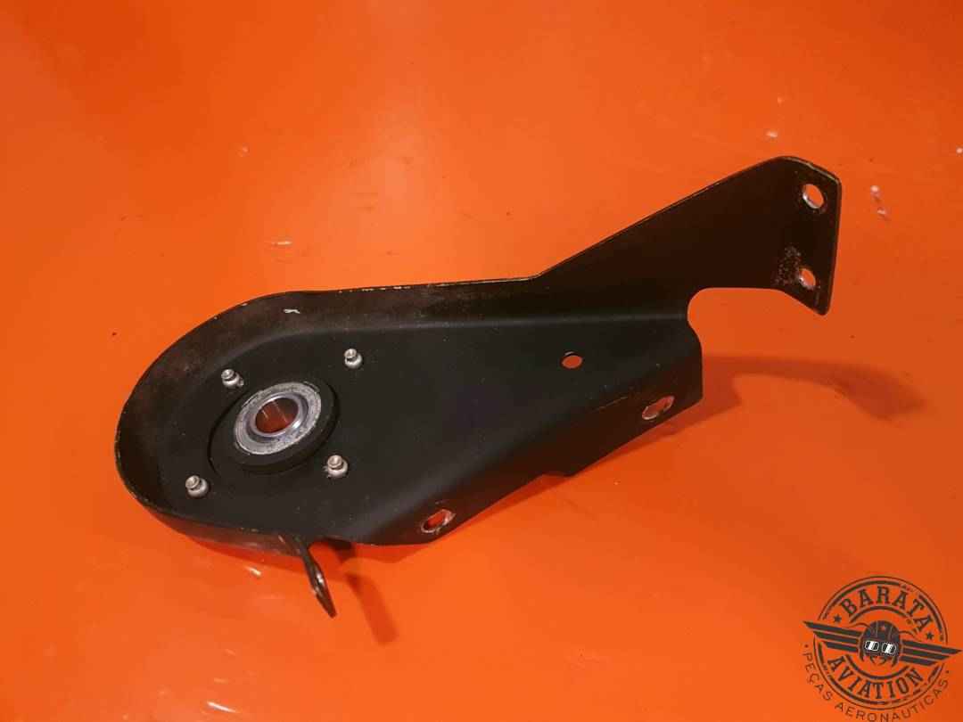 50-524196-6 Beech Bracket Assy R/H