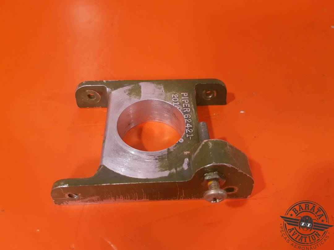 62421-2  P FITTING - FLAP L/H