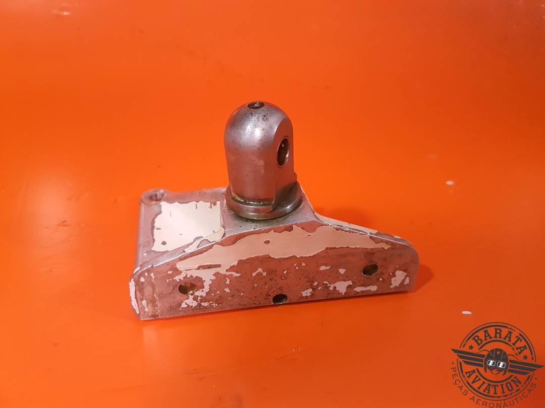 BRACKET ASSEMBLY MAIN GEAR R/H TRUSS P/N 95653-3 