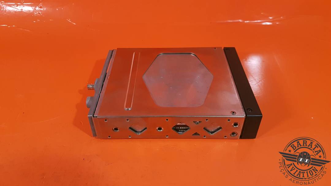 011-00490-00 Garmin GTX 327 Transponder - 11/33 Vdc - W/ Mount Tray 