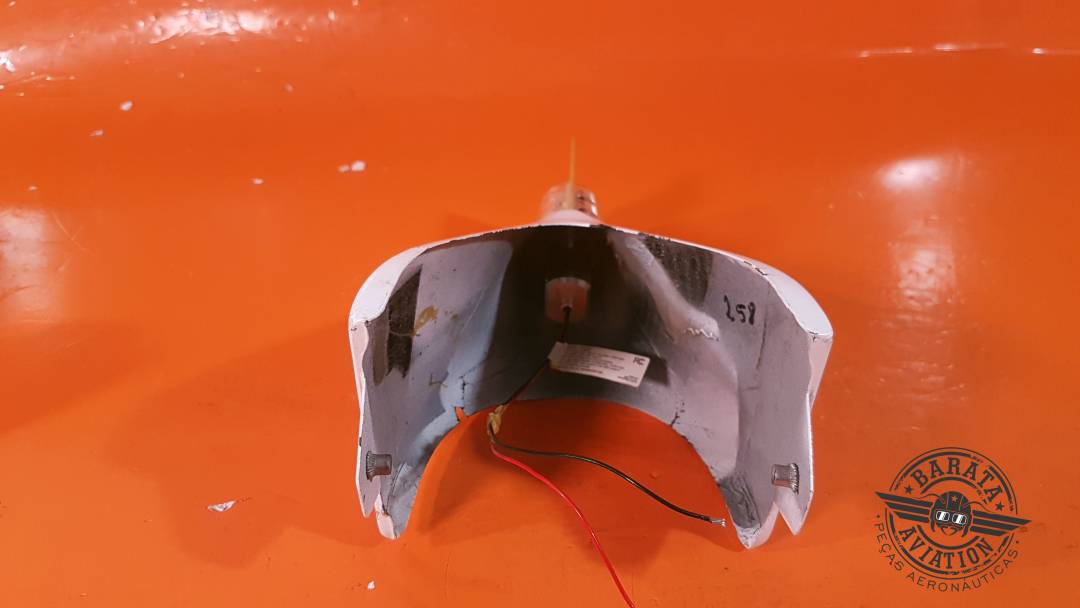 UAV-1002183-001 Uavionix Tail Beacon 14/28 vdc - Fairing C/Pequeno Trincado - Experimental