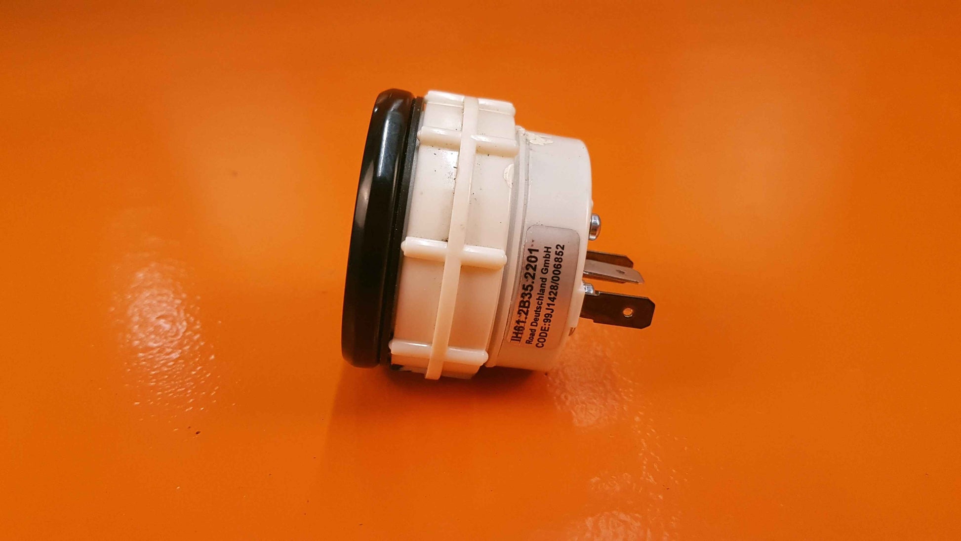 IH61.2B35.2201 ROAD Oil Temperature Gauge