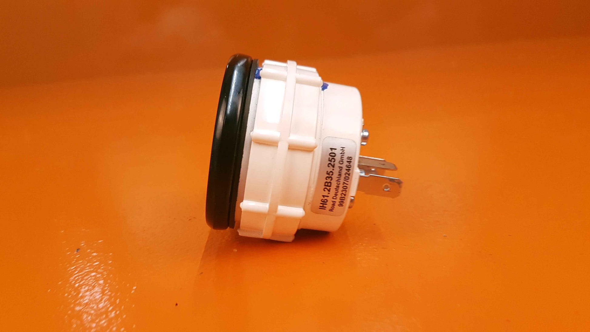 IH61.2B35.2501 ROAD Oil Temperature Gauge