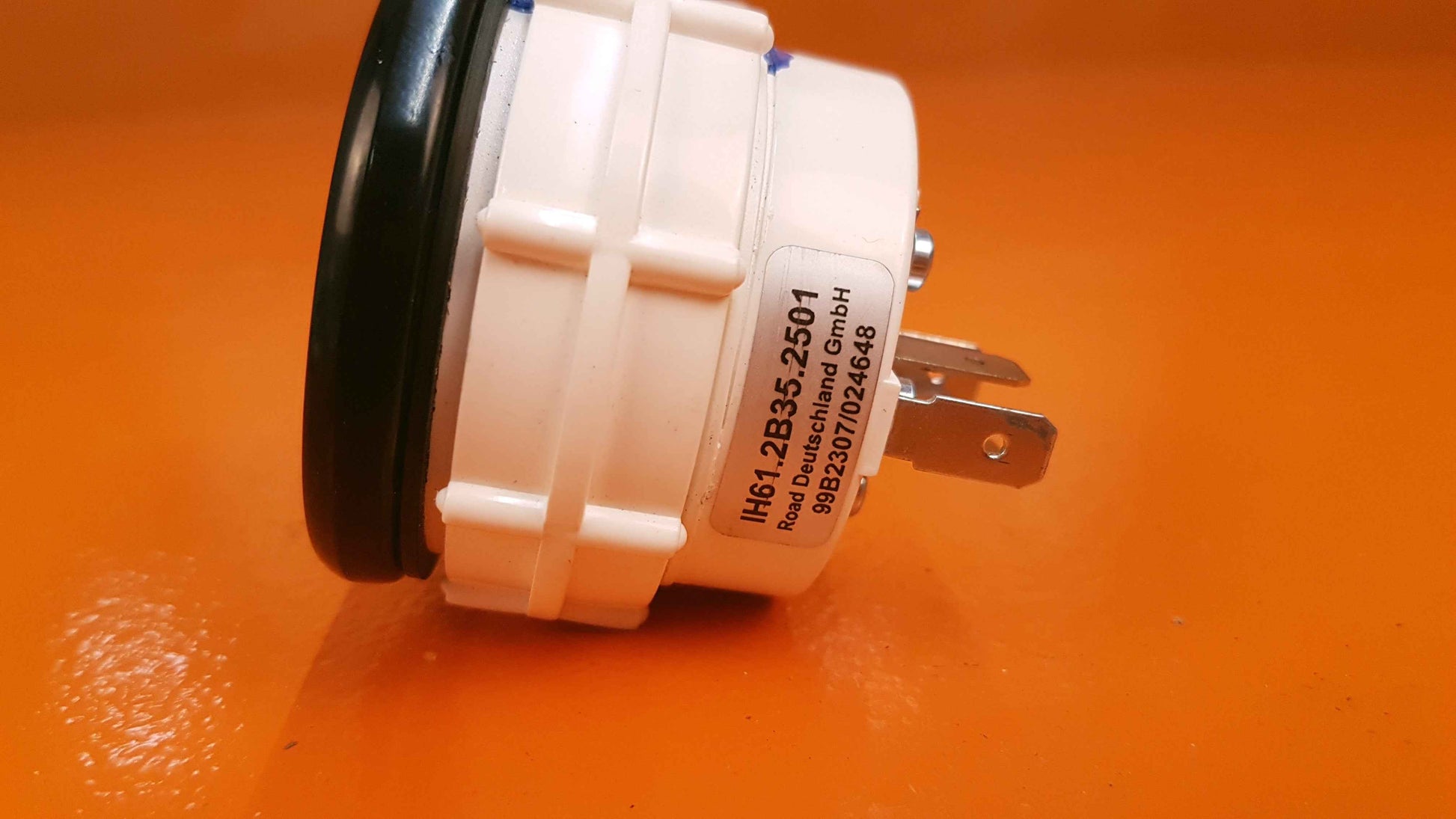 IH61.2B35.2501 ROAD Oil Temperature Gauge