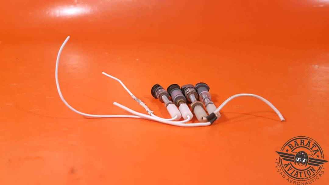 SET OF 4 POST LIGHTS PN : NULL