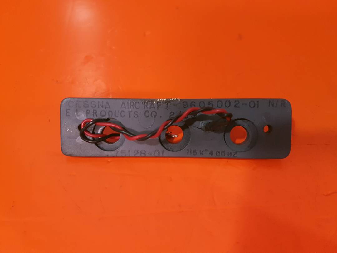9605002-01 CONJUNTO DE PANEL CESSNA MARCADOR B 115 V/400 HZ