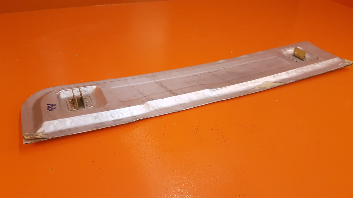 513071-22 Cessna C-500 Nose Landing Gear Door Assembly - right