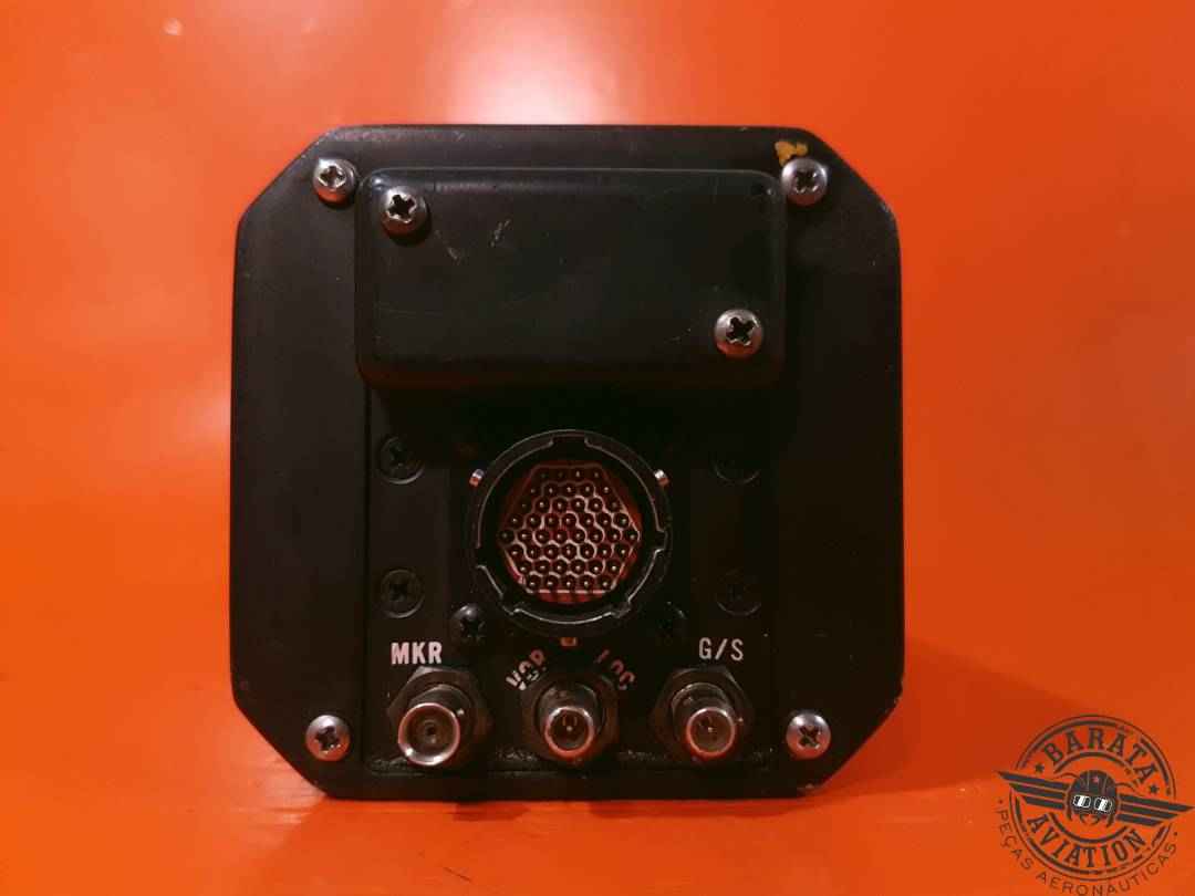 M1-585073 RCA VHF/ NAV SYSTEM MODEL AVN-220A