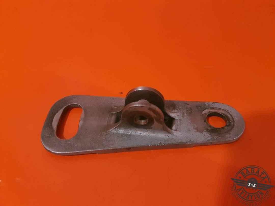 5565627-1 CESSNA FITTING-ATTACH  STEERING INSTALLATION - NOSE WHEEL