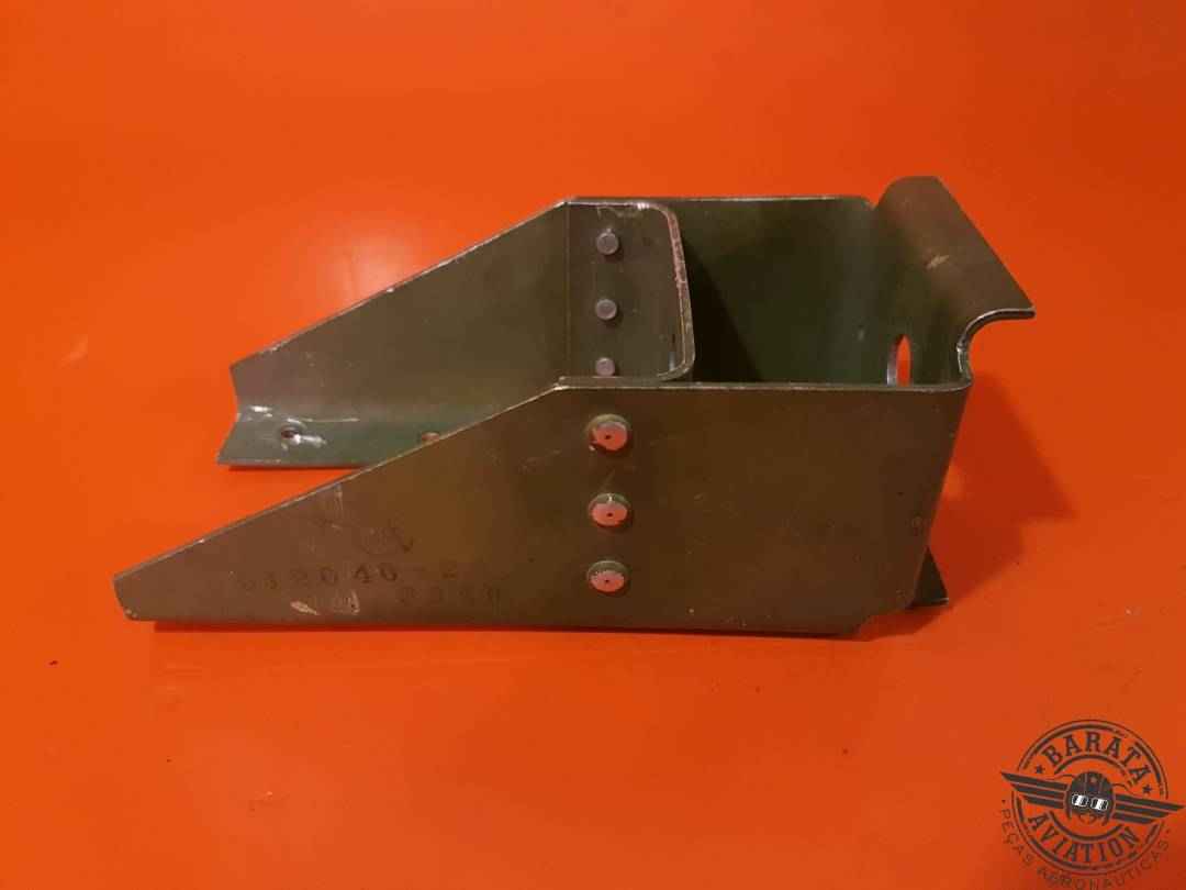 5512040-36 CESSNA BRACKET - R/H 