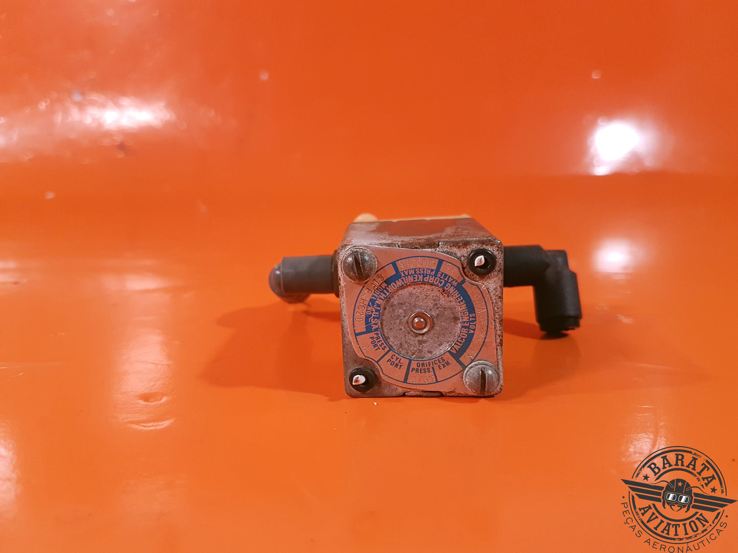 61P64HC2D VALCOR ENGINEERING TWO WAY PRESSURIZATION VALVE 18-30 VDC