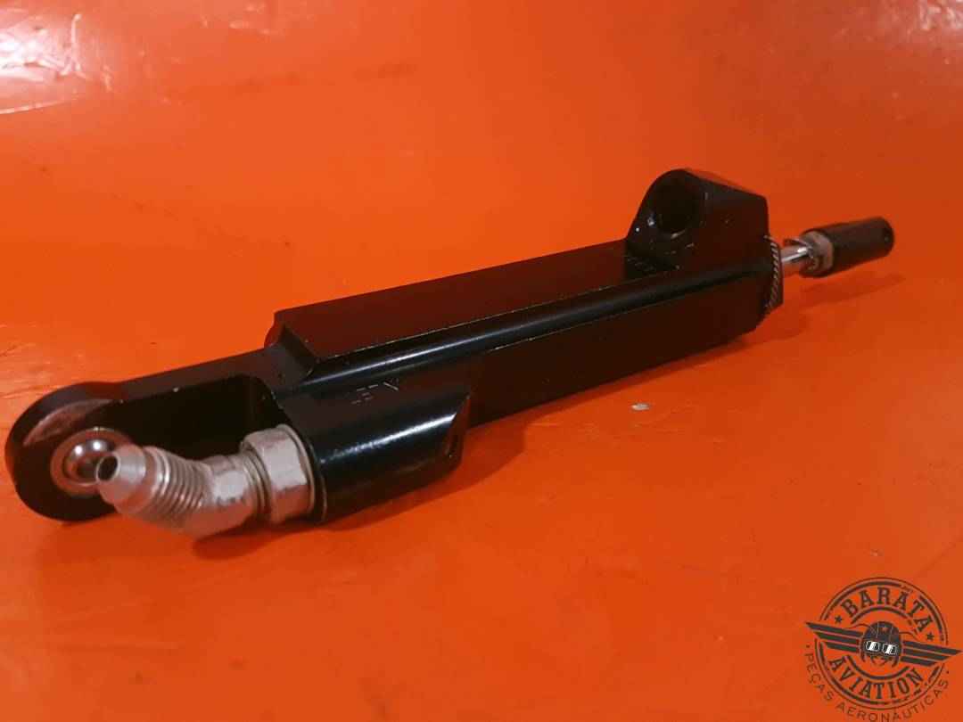 9912050-12 CESSNA CYLINDER ASSY-WHEEL BRAKE MASTER 1000 PSI