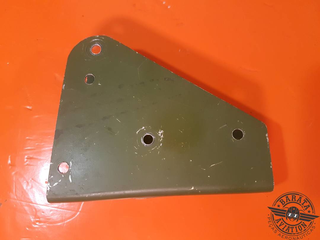 5565182-2 CESSNA BRACKET-LOWER FWD PULLEY  CONTROL SYSTEM - FLAP