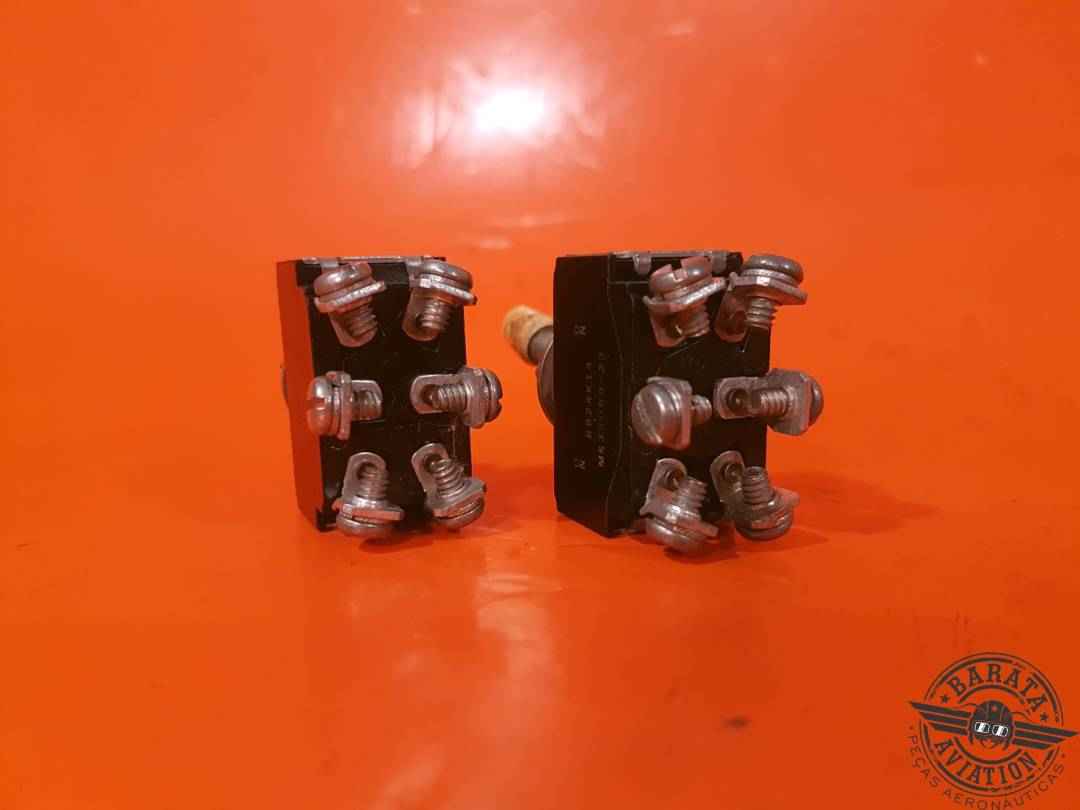 MS35059-23  CH KIT OF 2 SWITCHS ON/OFF  2 POSITIONS