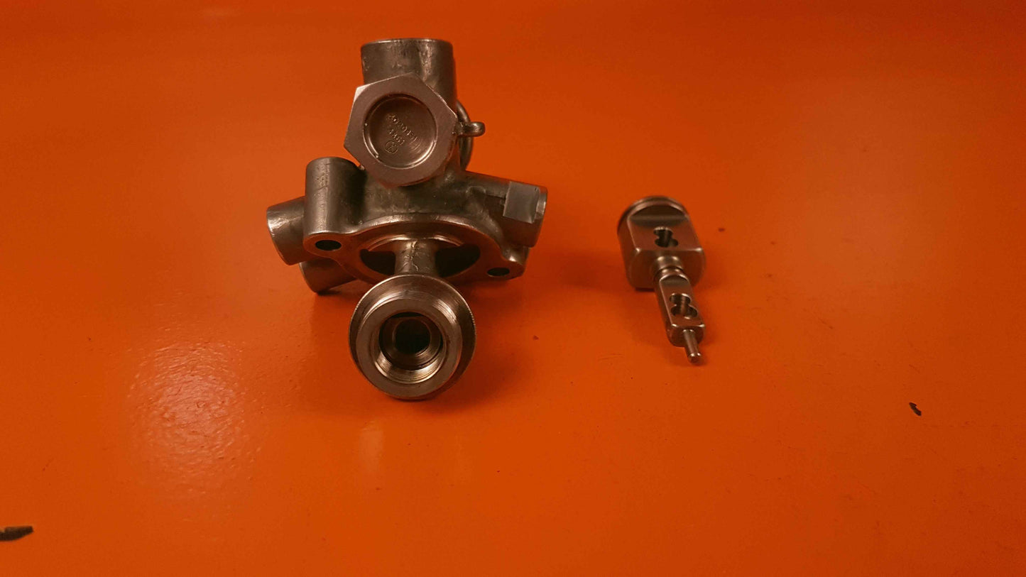 3021157 P&W Adapter Assy