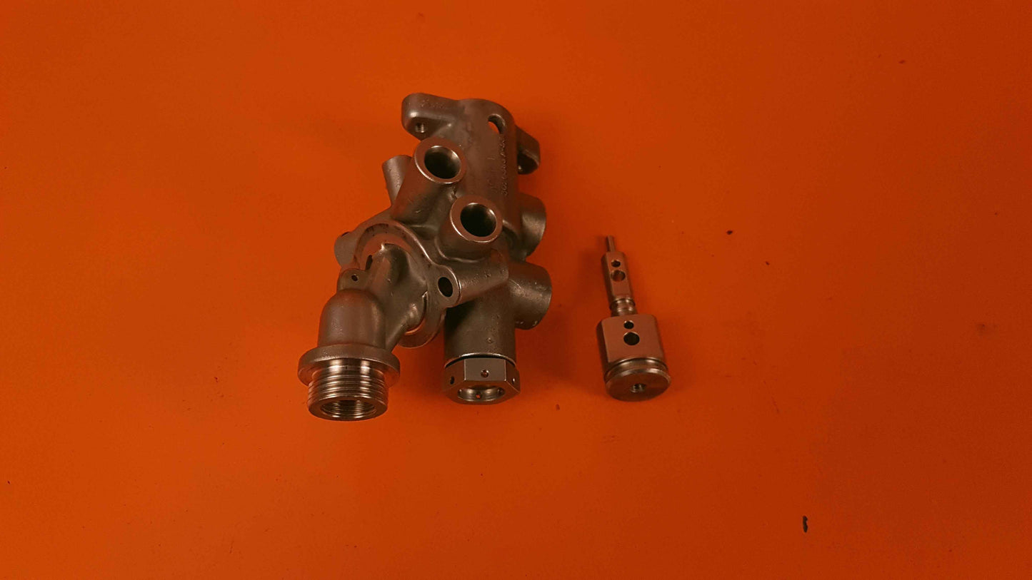 3021157 P&W Adapter Assy