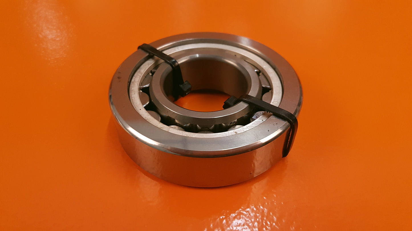 1-300-666-01 Bearing Roller