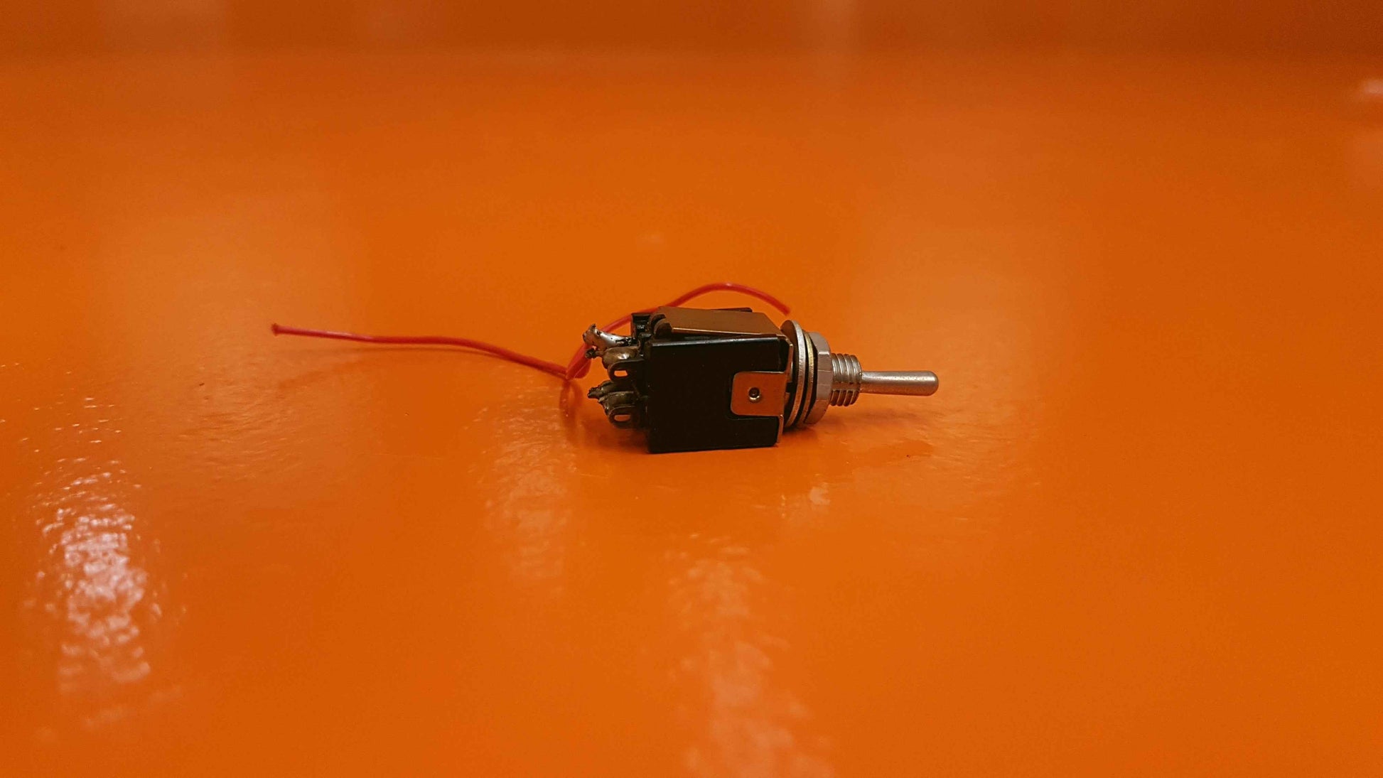 MX2 FEME Toggle Switch