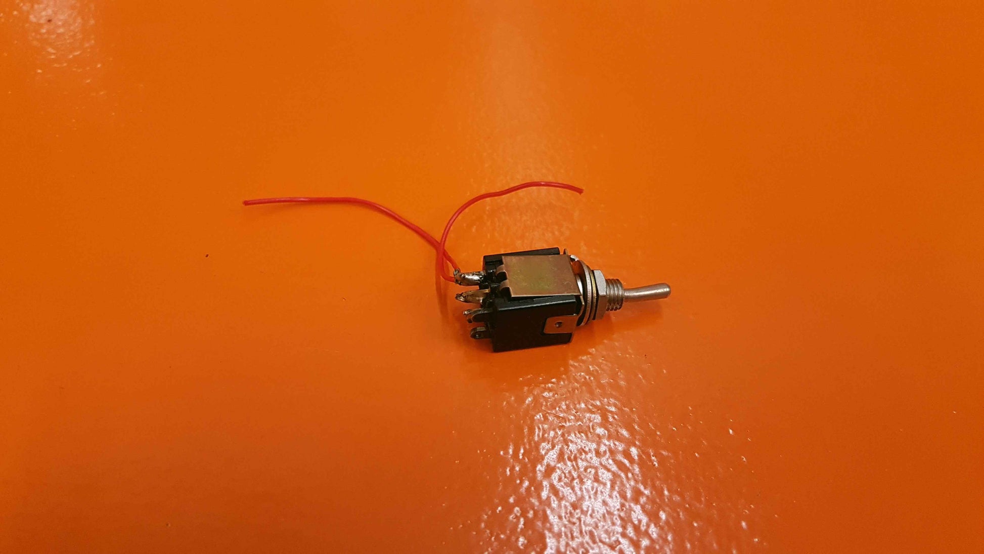 MX2 FEME Toggle Switch