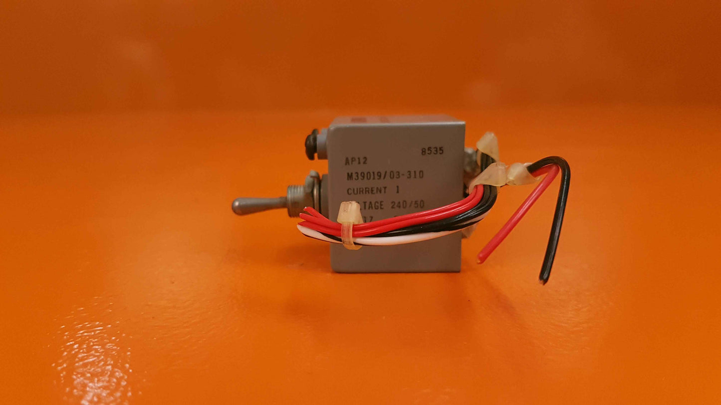 M39019/03-310 Airpax Hydraulic Magnetic Circuit Breaker