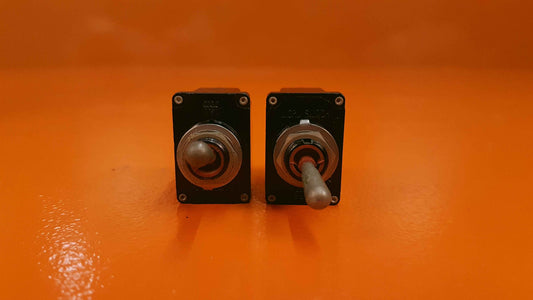 2TL1-8 Sealed Toggle Switch Kit