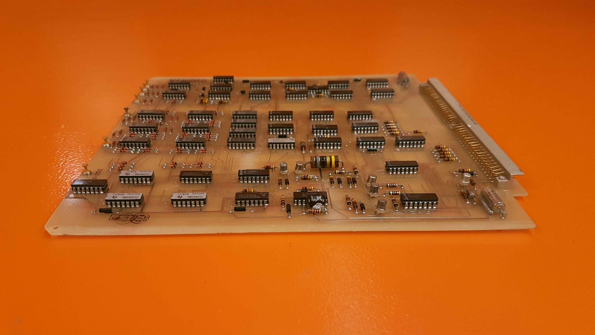 124322-2 BAE Systems Indicator Panel Circuit Card Assy