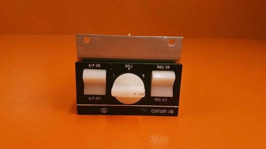 1C385-1 Edo-Aire Century IIB Autopilot Controller Head Unit