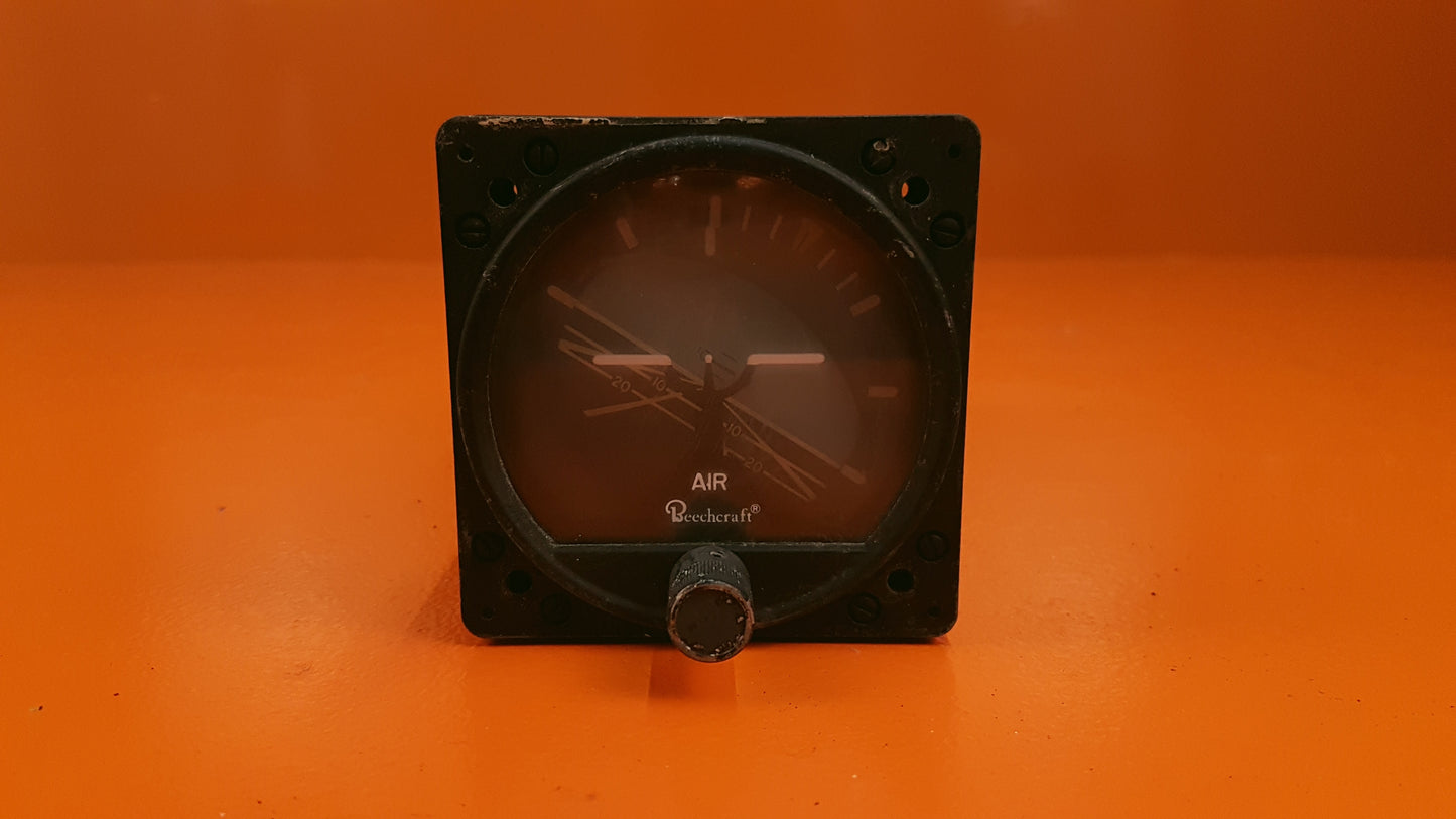 1U149-001-1 Edo-Aire 5000B-5 Attitude Gyro Indicator