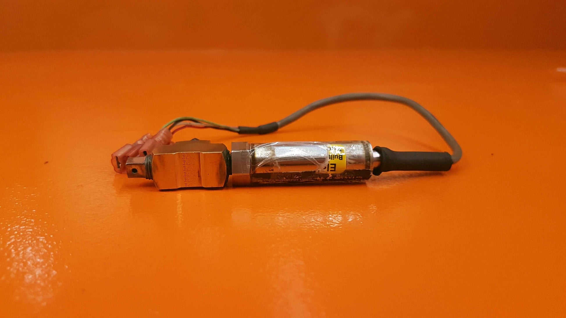PT-100GA Electronics International Inc. Pressure Transducer