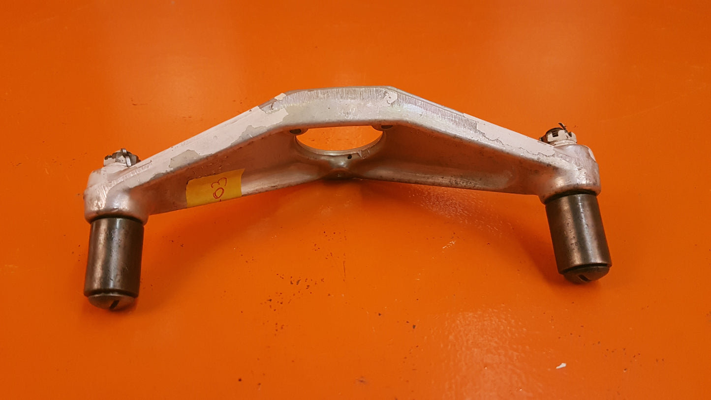 44386-03 Piper Nose Gear Steering Arm Assy