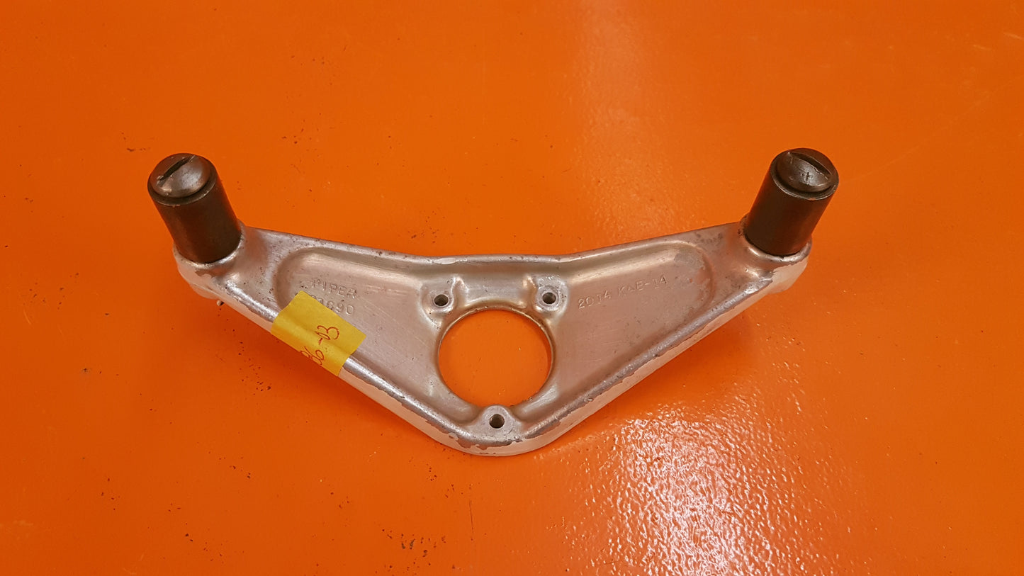 44386-03 Piper Nose Gear Steering Arm Assy
