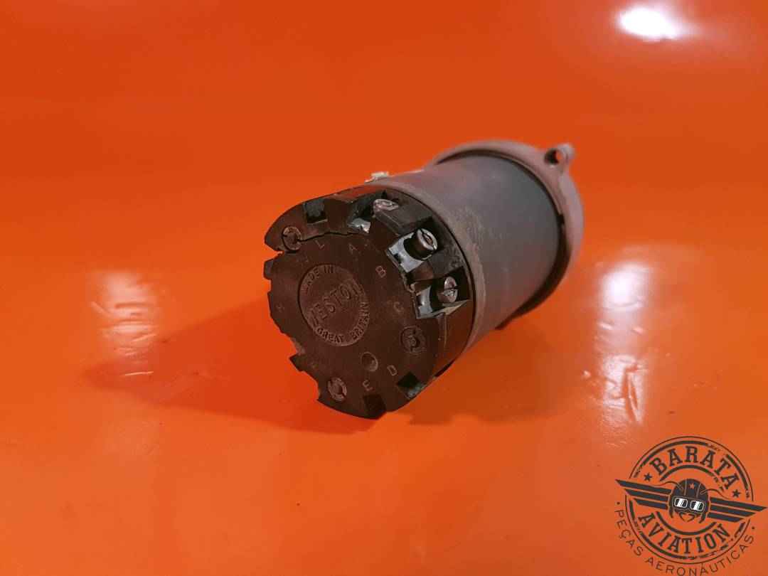 S542-1-31 Weston Outside Air Temperature Indicator - Apenas para retirada de peças