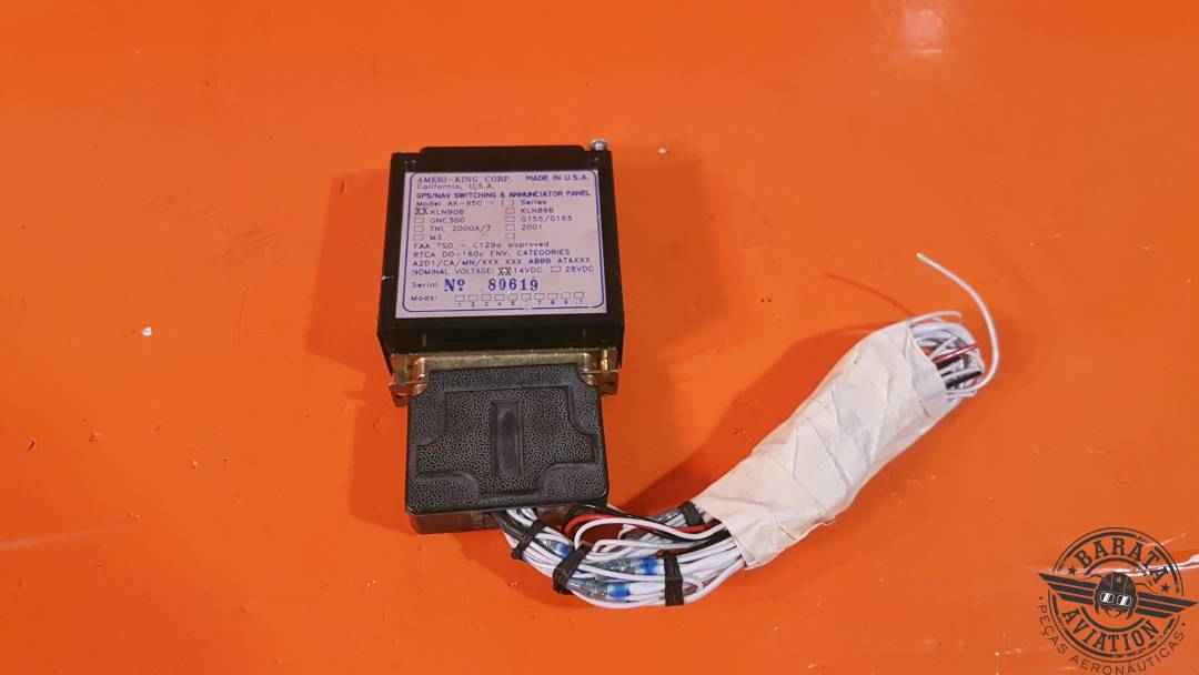 AK-950-KLN90B Panel de conmutación y anunciador de navegación GPS Ameri-King - 28 V - con conector