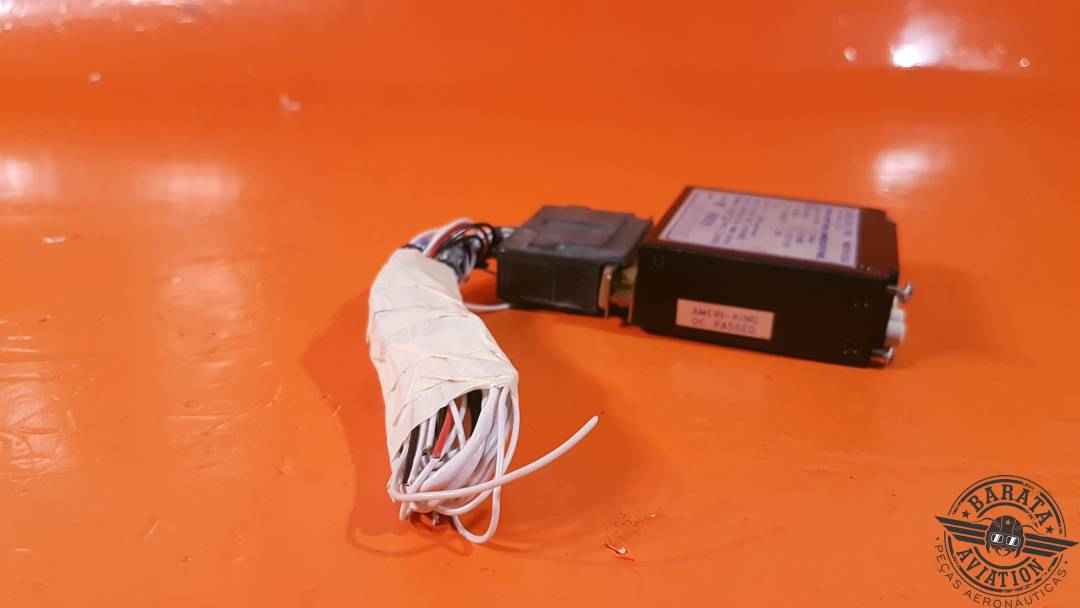 AK-950-KLN90B Panel de conmutación y anunciador de navegación GPS Ameri-King - 28 V - con conector