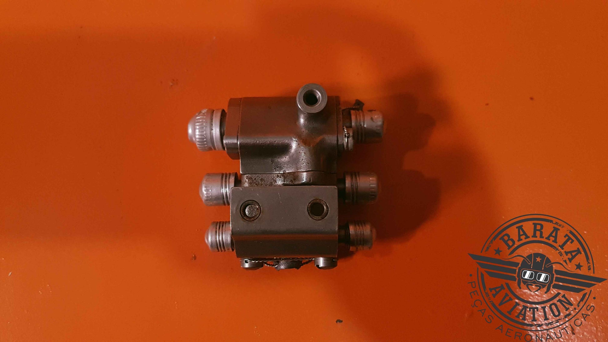 1-180-115-02   Bell Helicopter Fuel Flow Divider Valve