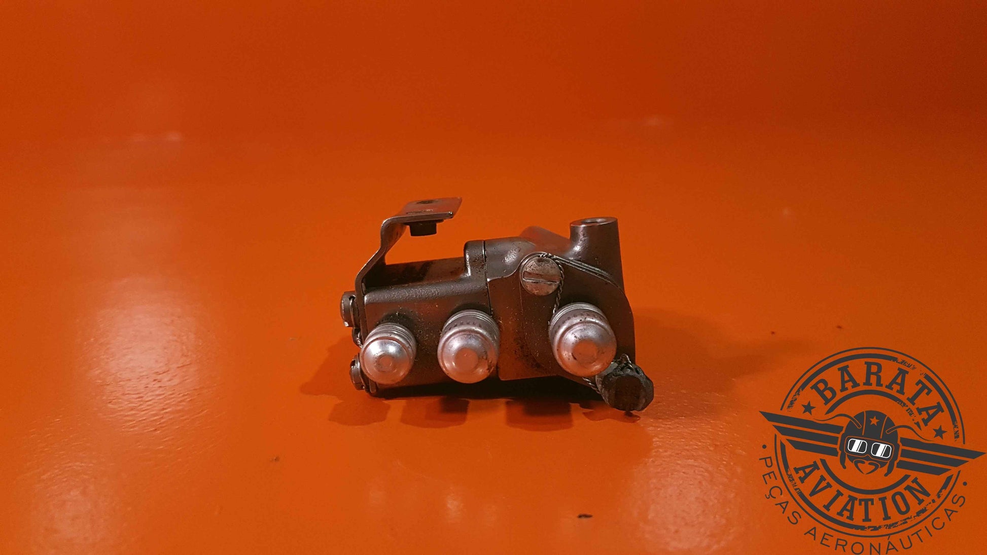 1-180-115-02   Bell Helicopter Fuel Flow Divider Valve