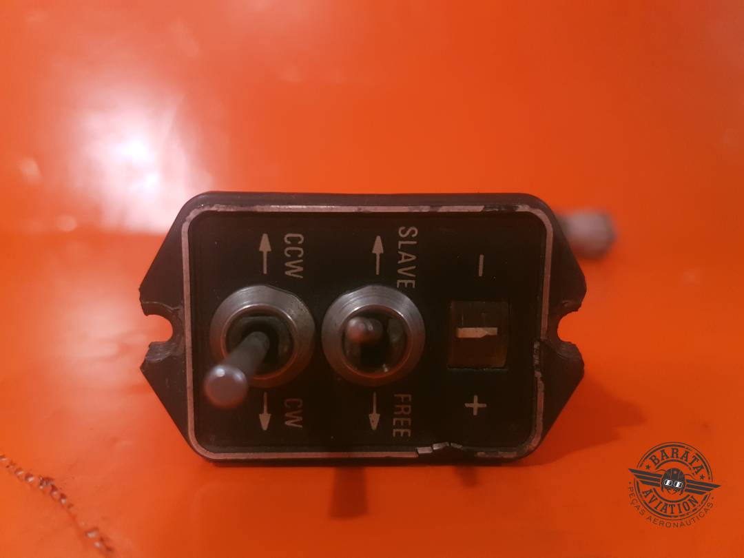 071-1242-01 Bendix King Slaving Accessory -28V - W/ Connector