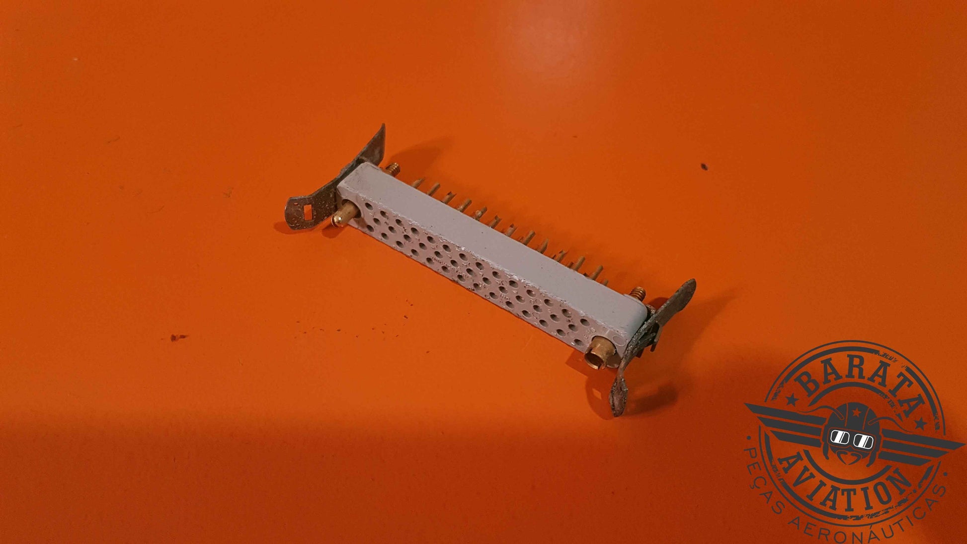 MRE41 Winchester Electronics Kit of 2 Connectors