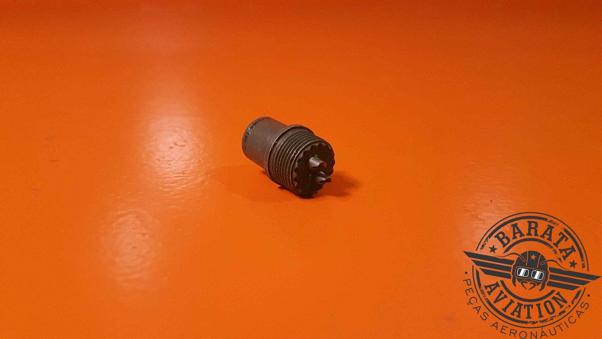 06A-128-51P  Amphenol Connector