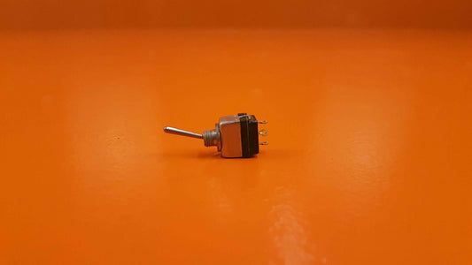 8906K1047 FAB Toggle Switch