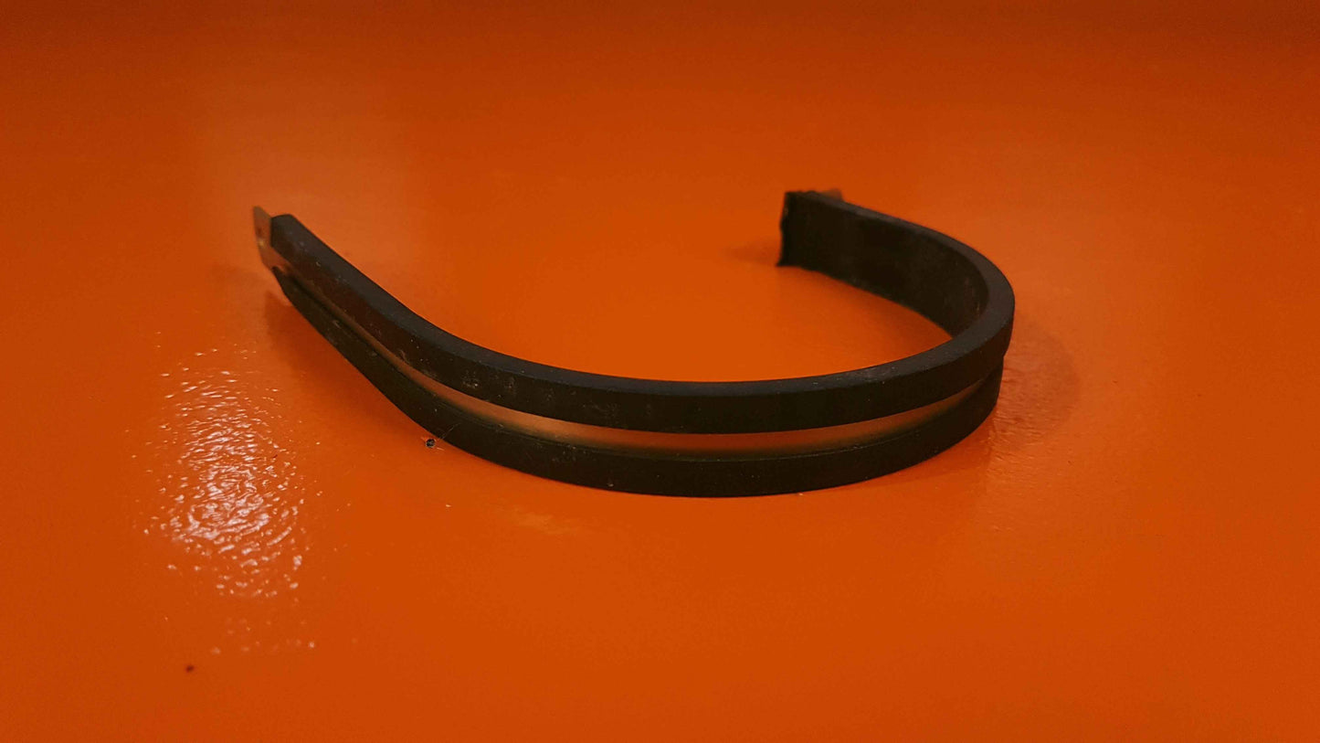 MS21919WDG48 Umpco Cushioned Loop Clamp