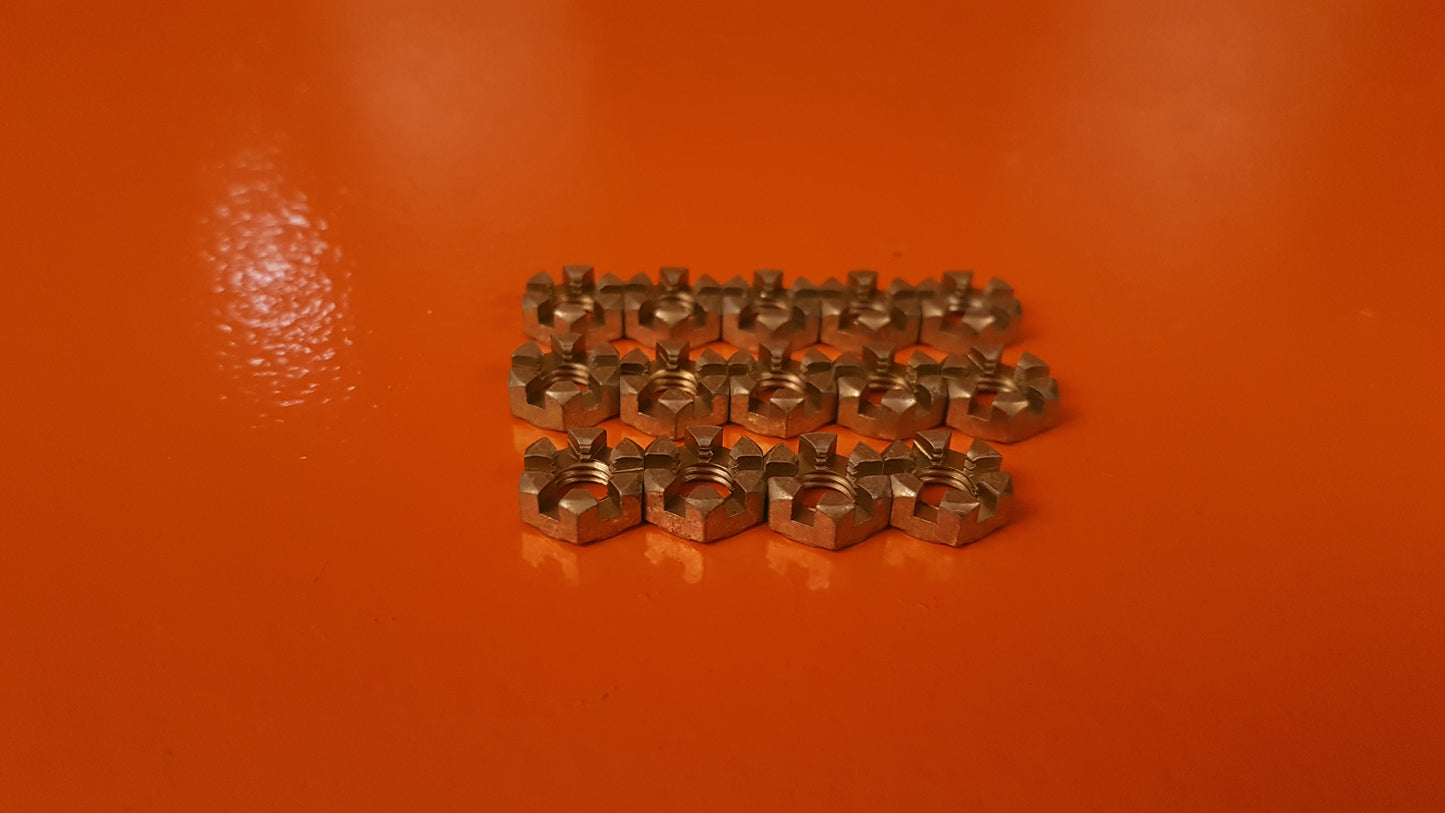 AN320-4 Plain Castellated Nut Kit) - w/ 14 units
