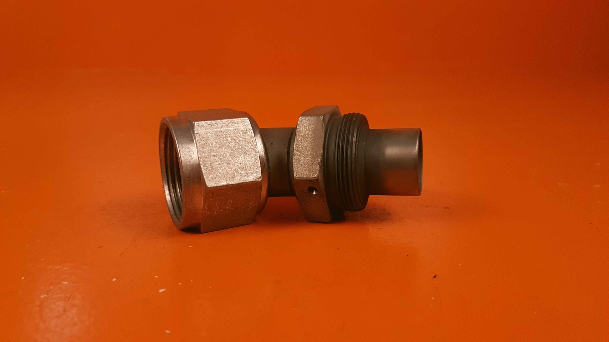 MS27387-16C Elbow