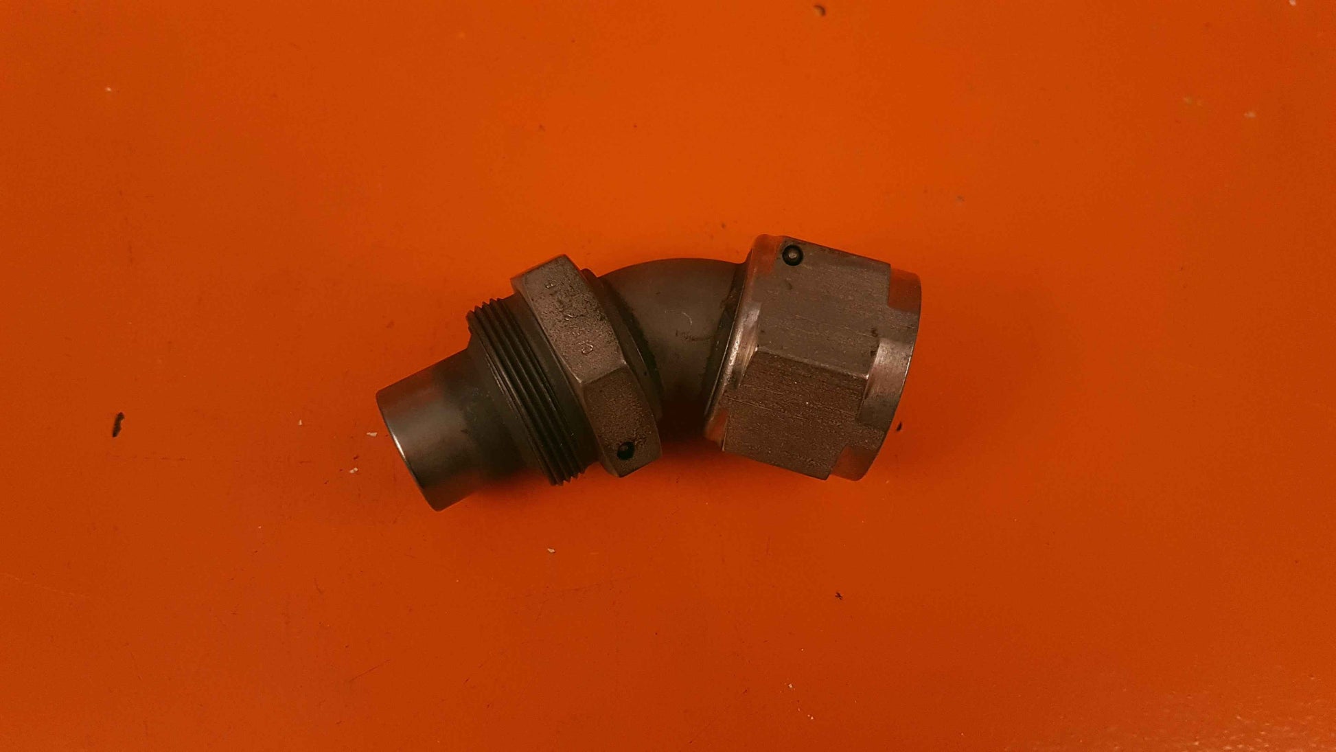 MS27387-16C Elbow