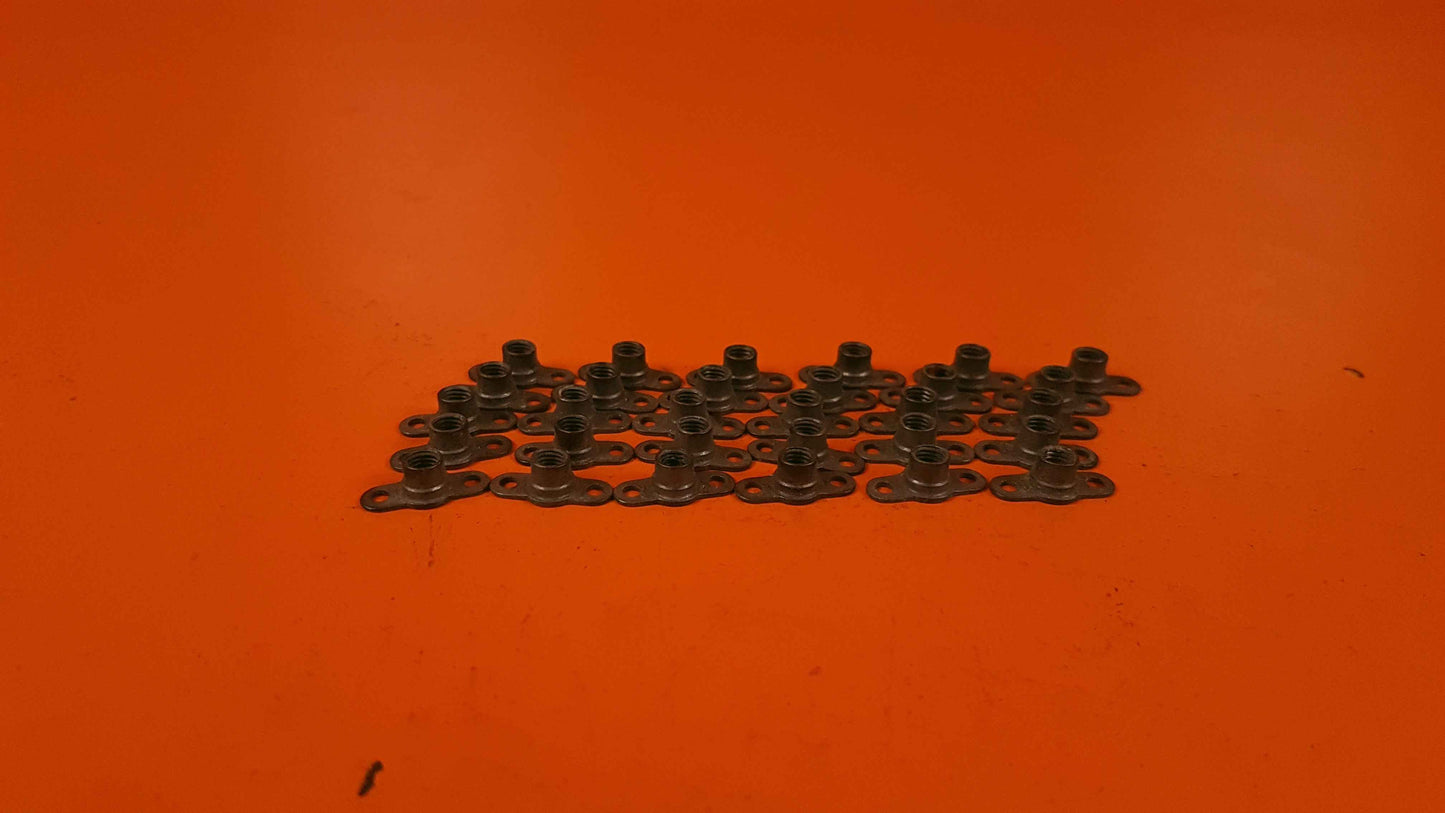 MS21069L3 Kit of 30 Nutplates