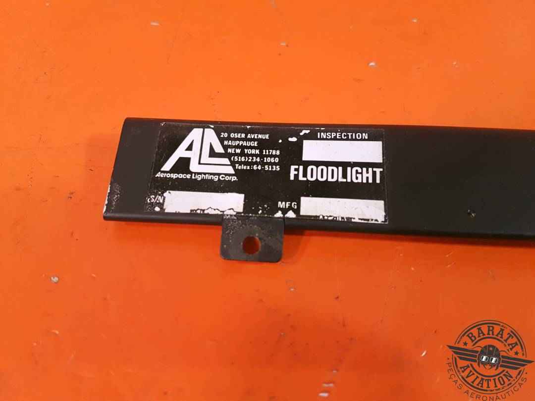 10-901-VM2-1L-20.00 Learjet - Lamp Assy Cold Cathode Ds683