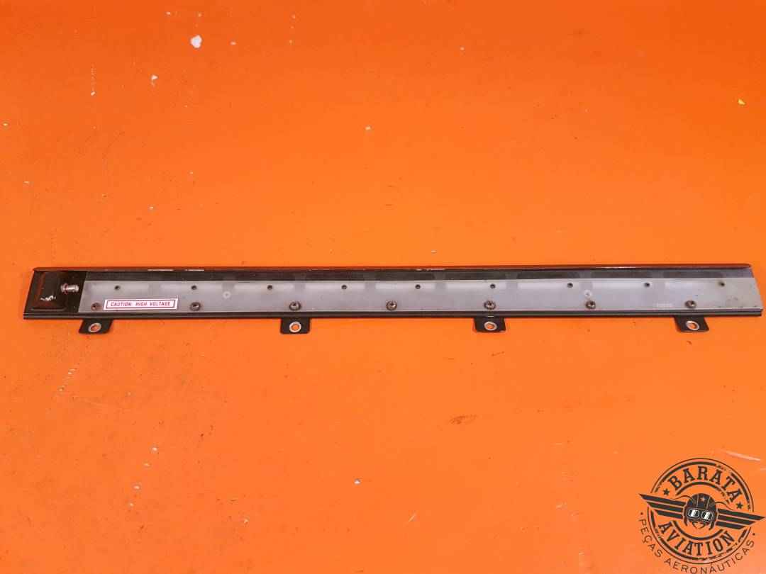 10-901-VM2-1L-20.00 Learjet - Lamp Assy Cold Cathode Ds683