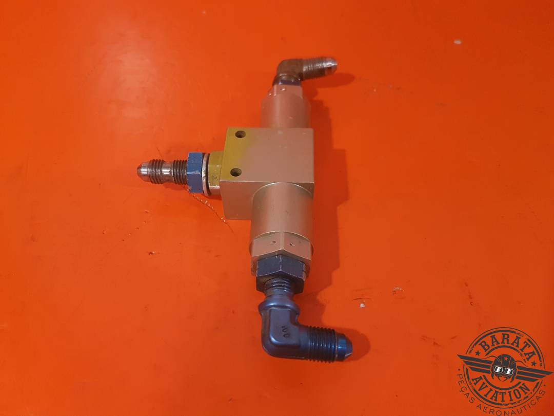 2SV0413 ​​Gar-Kenyon Hydraulic Shuttle Valve Assy