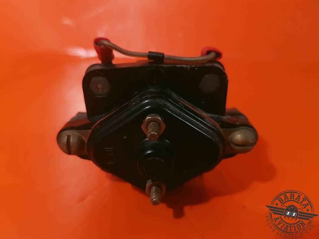 Relé Eaton AN3350-1 de 50 amperios y 28 VCC